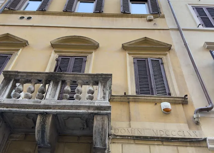 Lovely Nest With Balcony By The Spanish Steps *