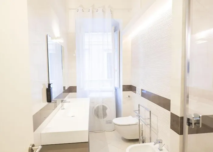 Lovely Nest With Balcony By The Spanish Steps *